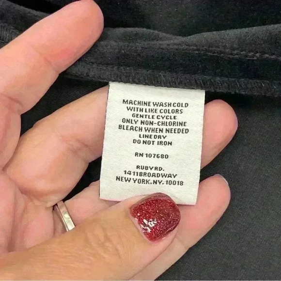 WOMENS RUBY RED FAUX LEATHER Velvet Velour SLEEVELESS VEST JACKET SZ 1X - Picture 5 of 7